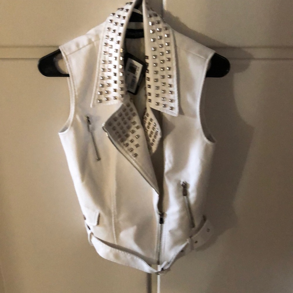 NWT Women’s Vest